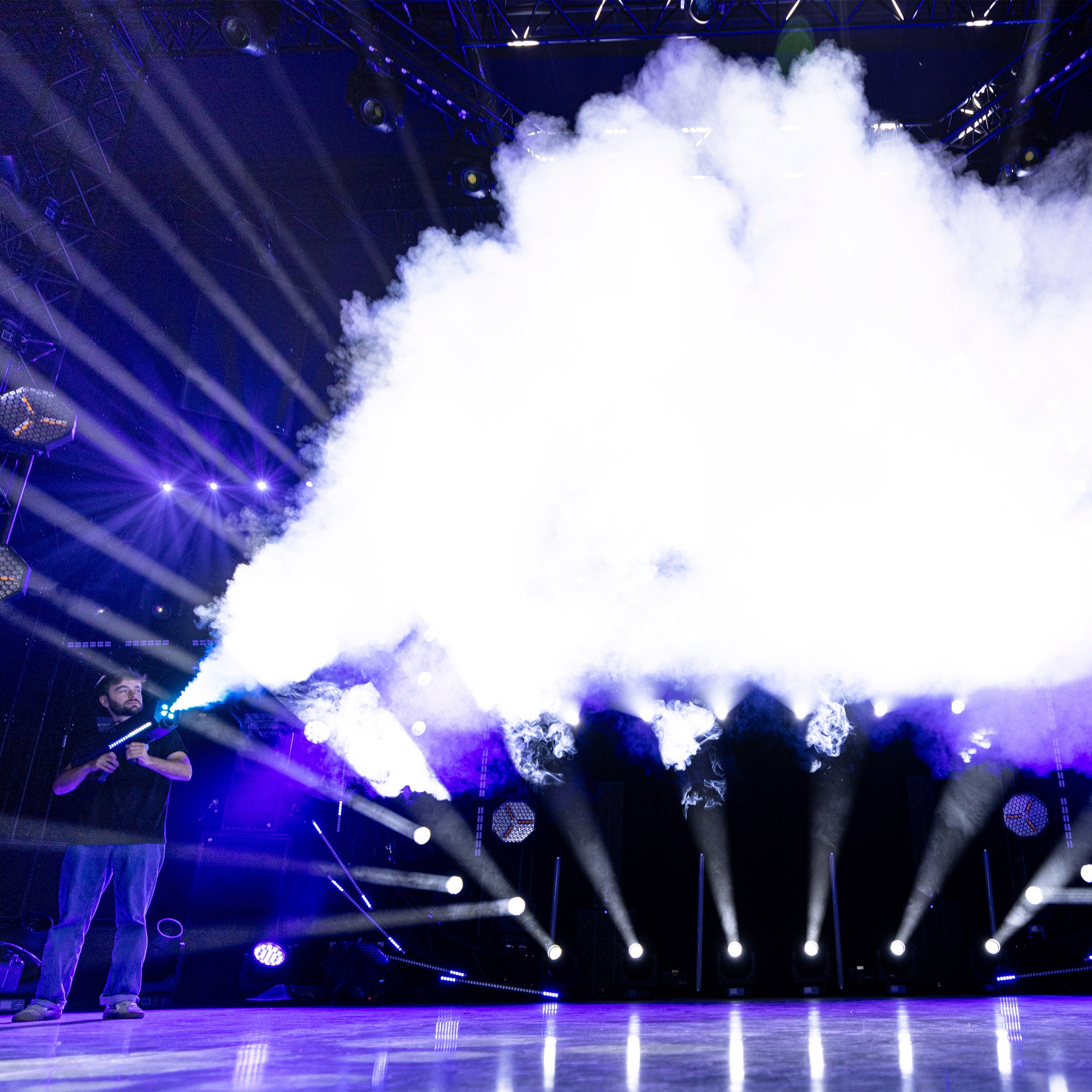 MAC MAH FOGBLASTER1500GO Battery Powered Portable Fog Machine MAC MAH